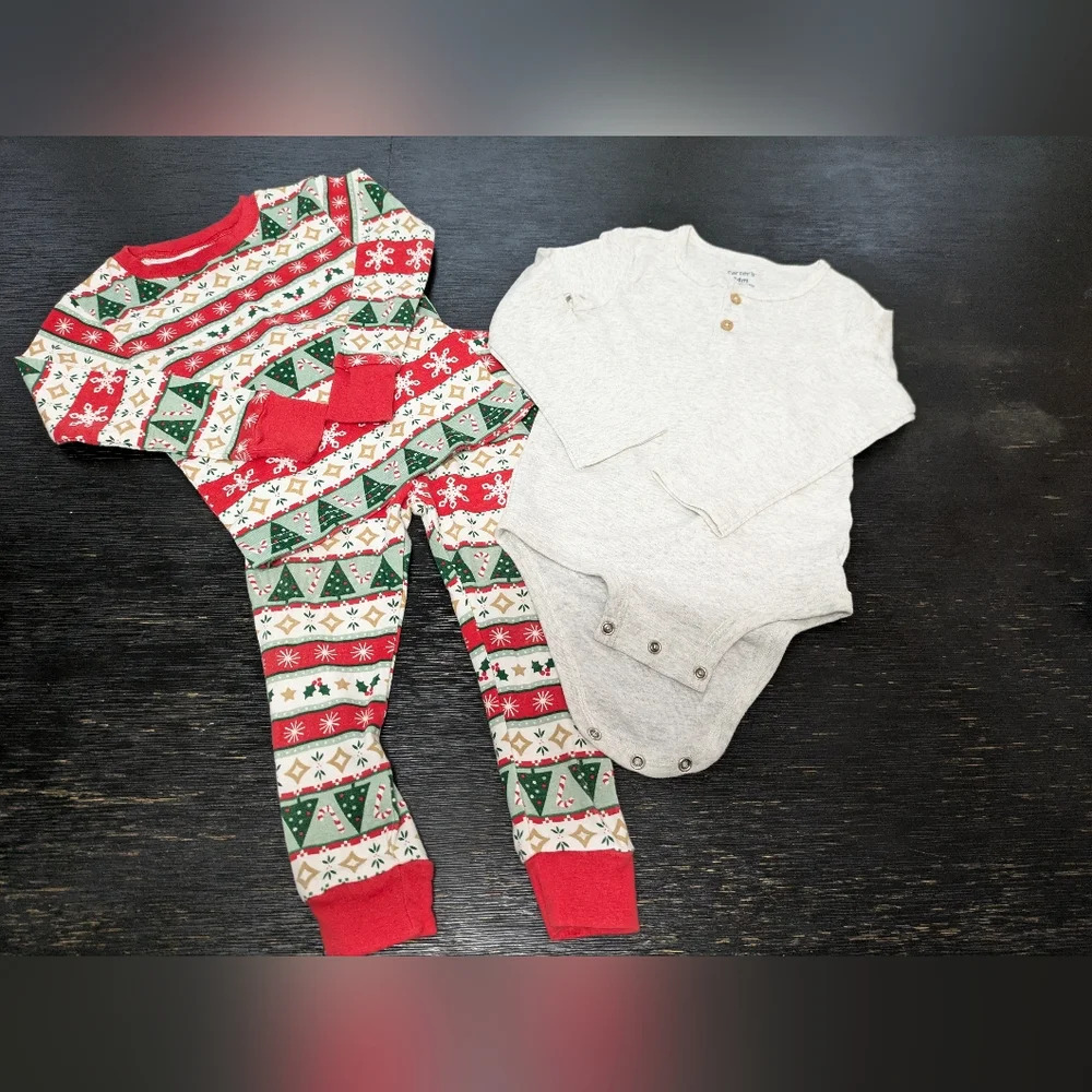 Christmas Pajama set with long sleeved onesie Size 24M. EUC